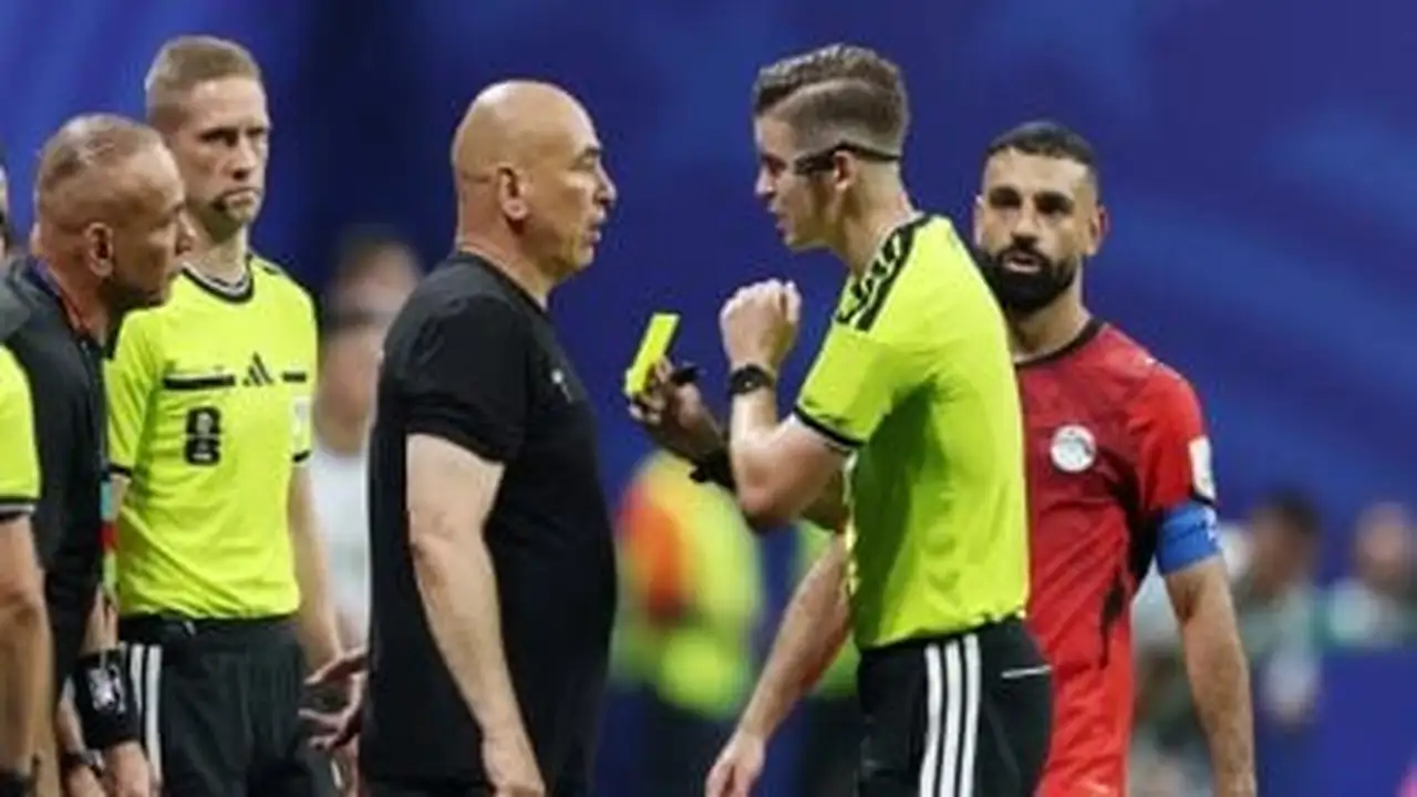 غضب أمريكي متصاعد بسبب قرارات ليتكسييه في مباراة مصر والأرجنتين
